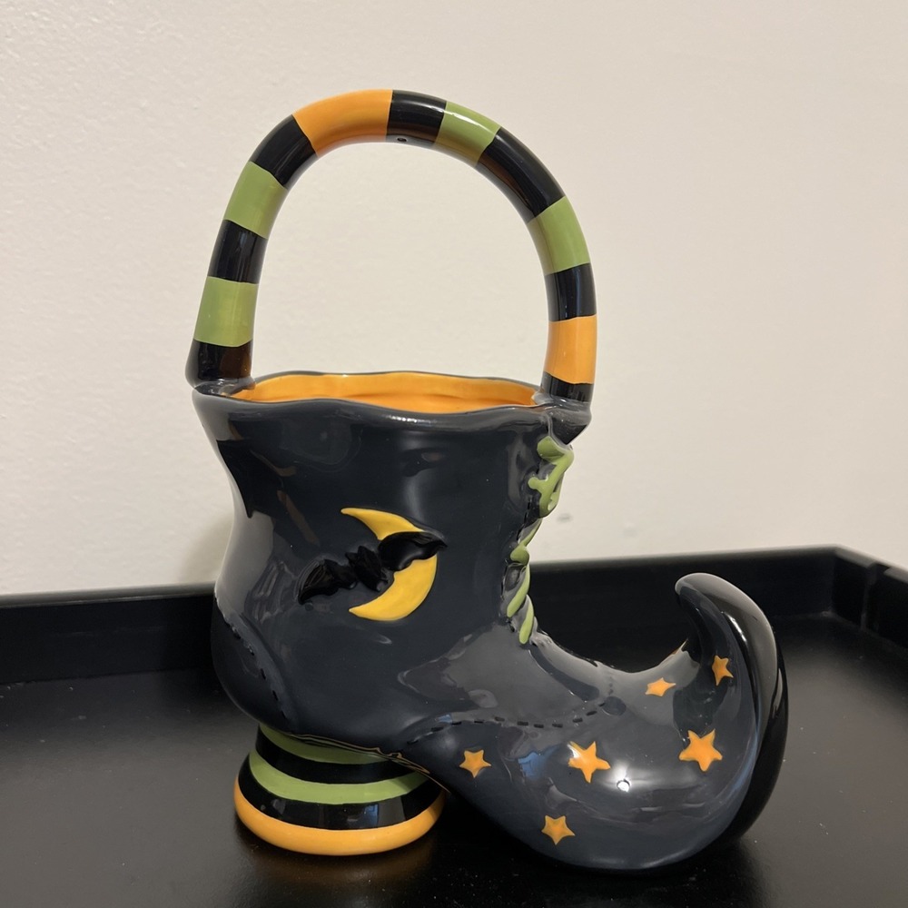 Ceramic Halloween Decor Witch's Boot With Handle 8.5" Candy Dish Basket